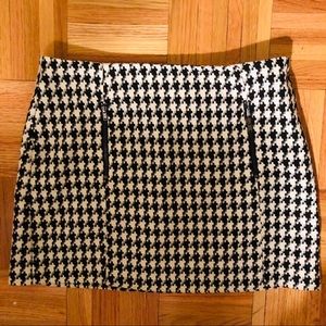 Topshop tweeted black and white skirt